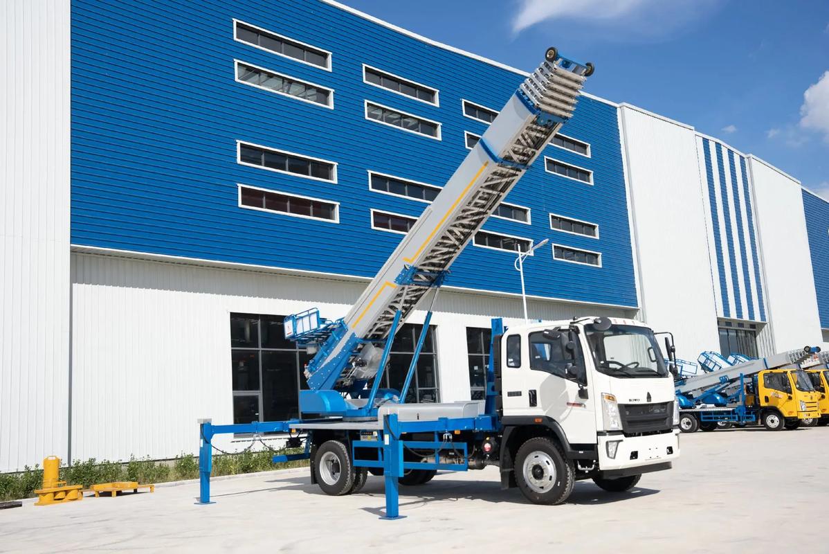 东港小型云梯车上料车租赁多少钱